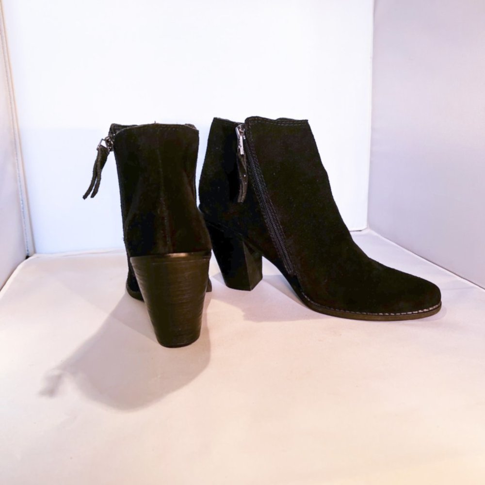 Dolce Vita Suede Chelsea Bootie - Picture 4 of 4